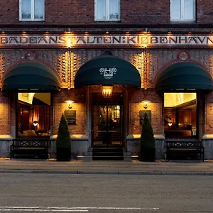 4* Hotell Wide